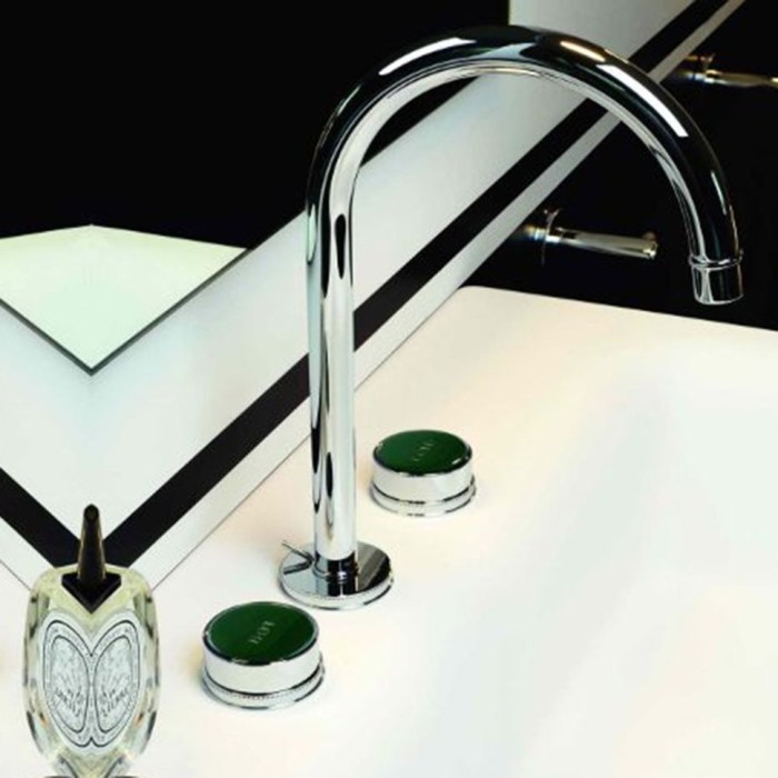 Zucchetti смеситель для раковины на 3 отверстия с декорированным фланцем, savoir, хром арт. zsa402.c-