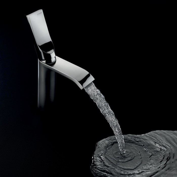 Bossini однорычажный смеситель для раковины 249 мм, с донным клапаном, apice, черный арт. e89603.073