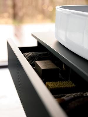 Duravit тумба подвесная под две раковины 550 мм х 1600 мм х 442 мм, zencha, ze4825b63840000 цвет: чёрное стекло/белый суперматовый